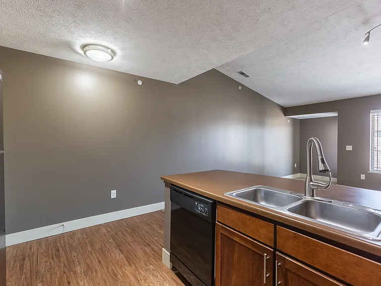 The Sterling Apartments at Grand Island — Photo 86