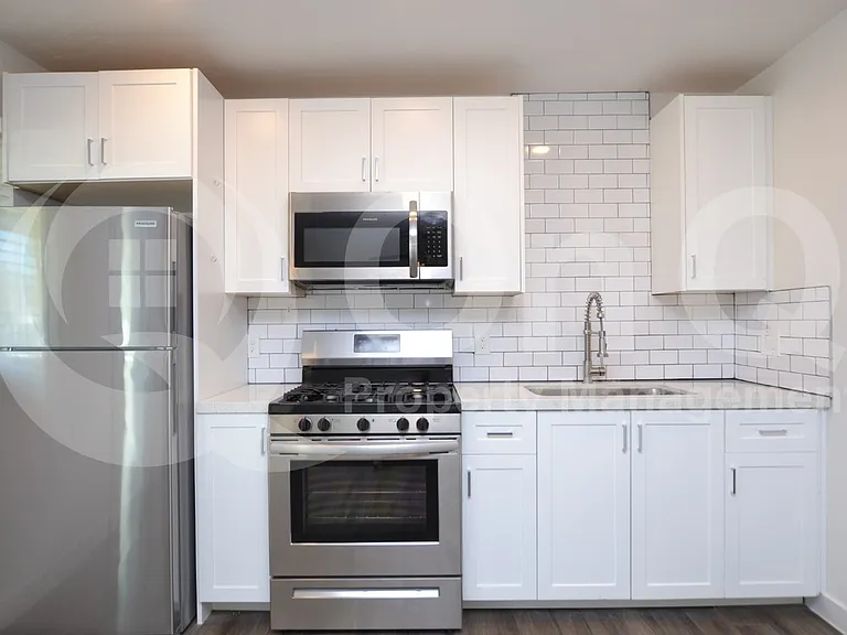 1202 E Kaler Dr #3 — Photo 2