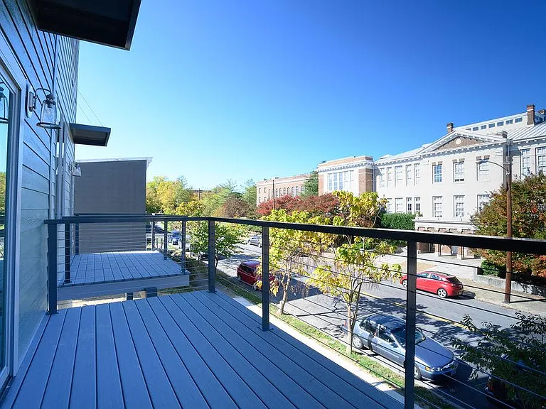 1406 Bainbridge St #B — Photo 9