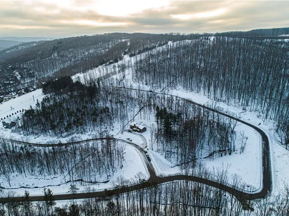 Fresh Tracks Way #32, Ellicottville, NY 14731