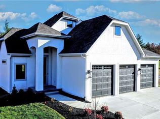 4649 NE Fairway Homes Dr, Lees Summit, MO 64064