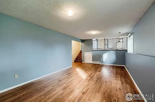 2402 Sunray Ct — Photo 9