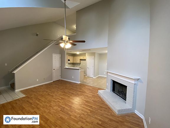 3rd image of 1835 Eagle Shore Dr