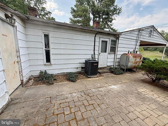 4th image of 2209 Brown Station Rd