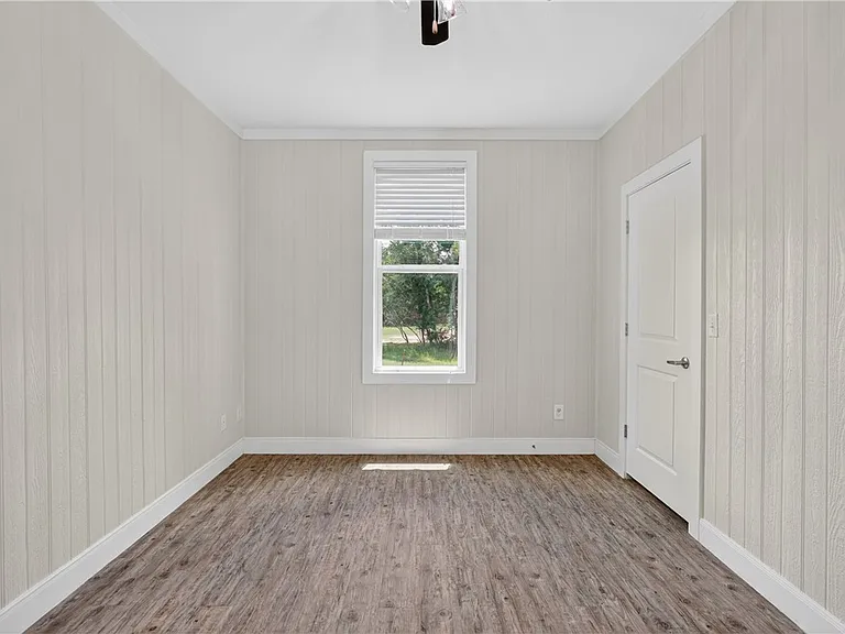5440 Raymond Stotzer Pkwy — Photo 19