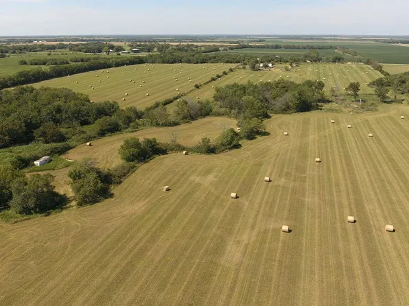 1873 Road 110, Hartford, KS 66854