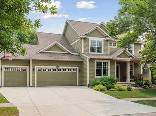 11431 Middleton Trl, Woodbury, MN 55129