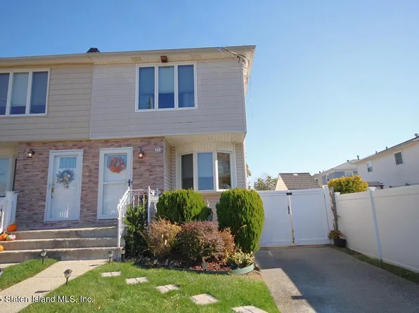 449 Pompey Avenue image 1 of 28