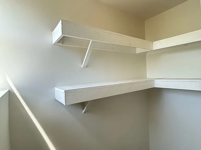841 W 61st St #3 — Photo 3