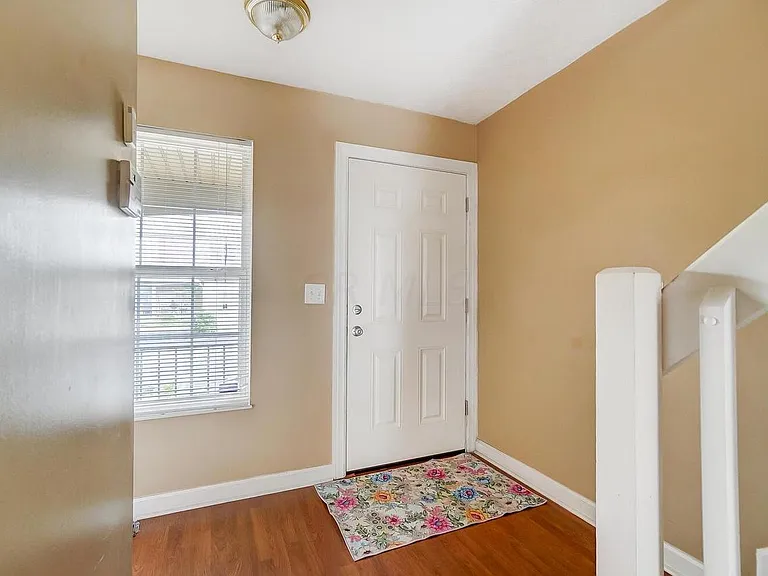5713 Mango Ln — Photo 3