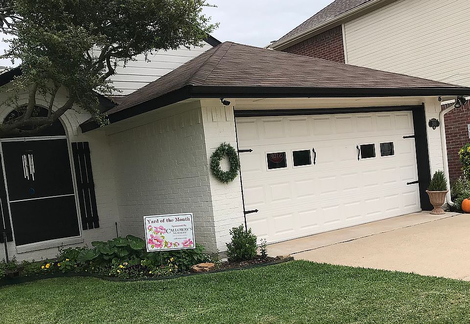 1st image of 2105 Jasmine Ln