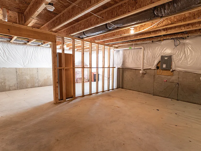 25091 Front Ave — Photo 31