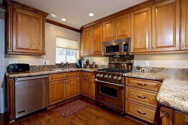 2nd image of 1039 Coast Blvd Unit B