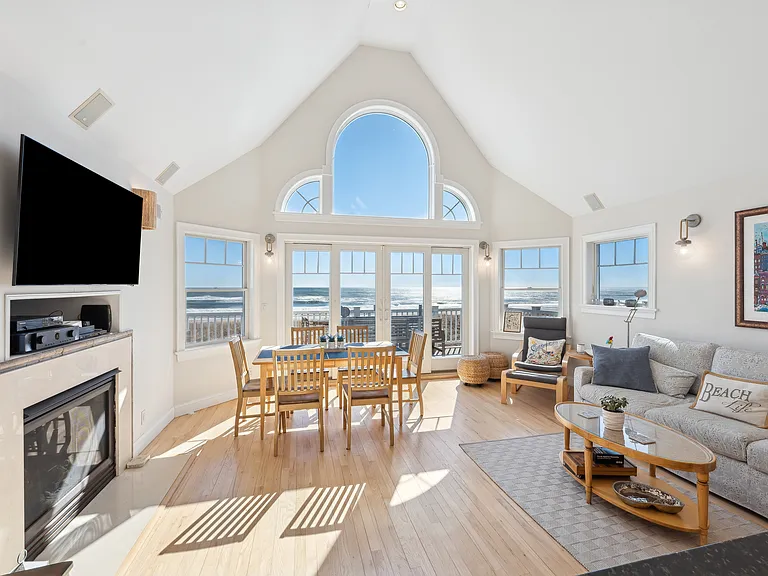781 Dune Rd — Photo 4