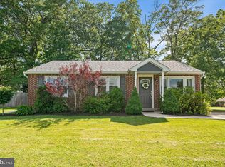 17 Perkiomen Ave, Schwenksville, PA 19473
