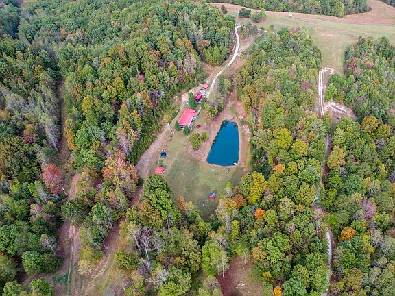 4th image of 1045 Horse Shoe Dr