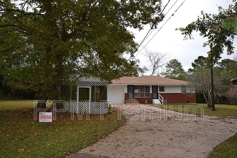 5904 Commerce St, Saint Francisville, LA 70775 Zillow