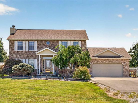 7704 Grove Rd, Edwardsville, IL 62025