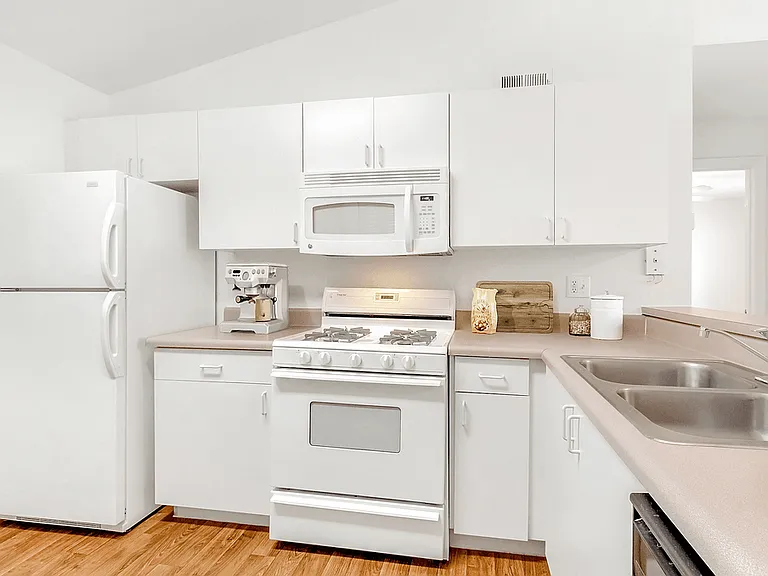Westchester Apartments — Photo 23