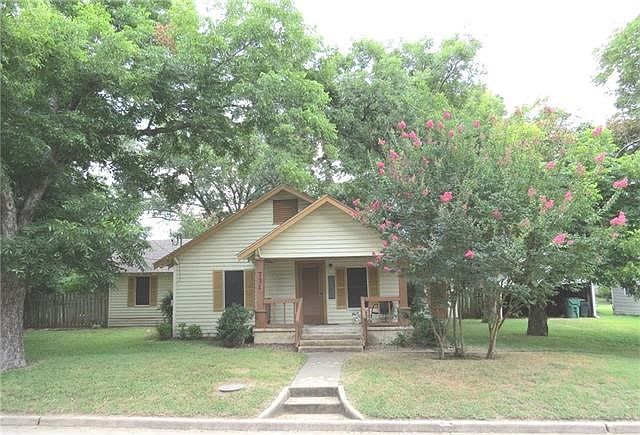 1st image of 731 W Bell Ave