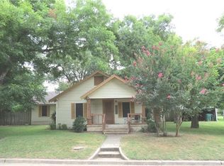 731 W Bell Ave, Rockdale, TX 76567