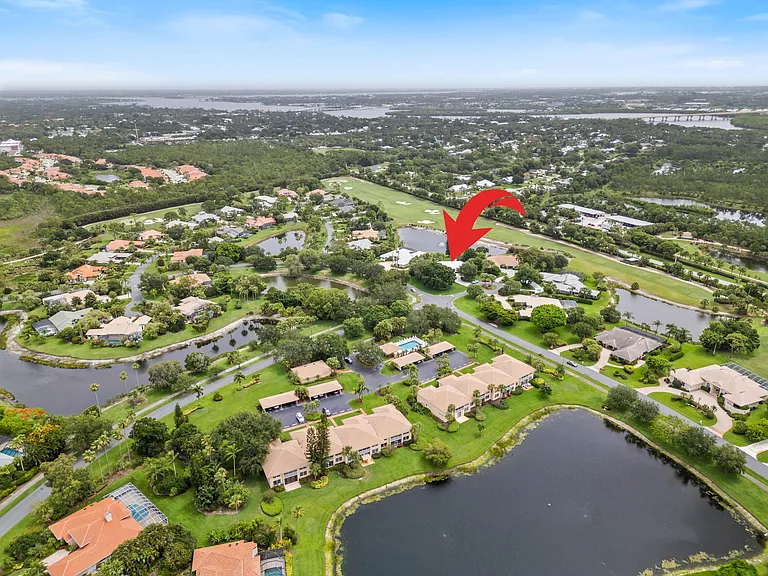 4381 SW Parkgate Blvd — Photo 10