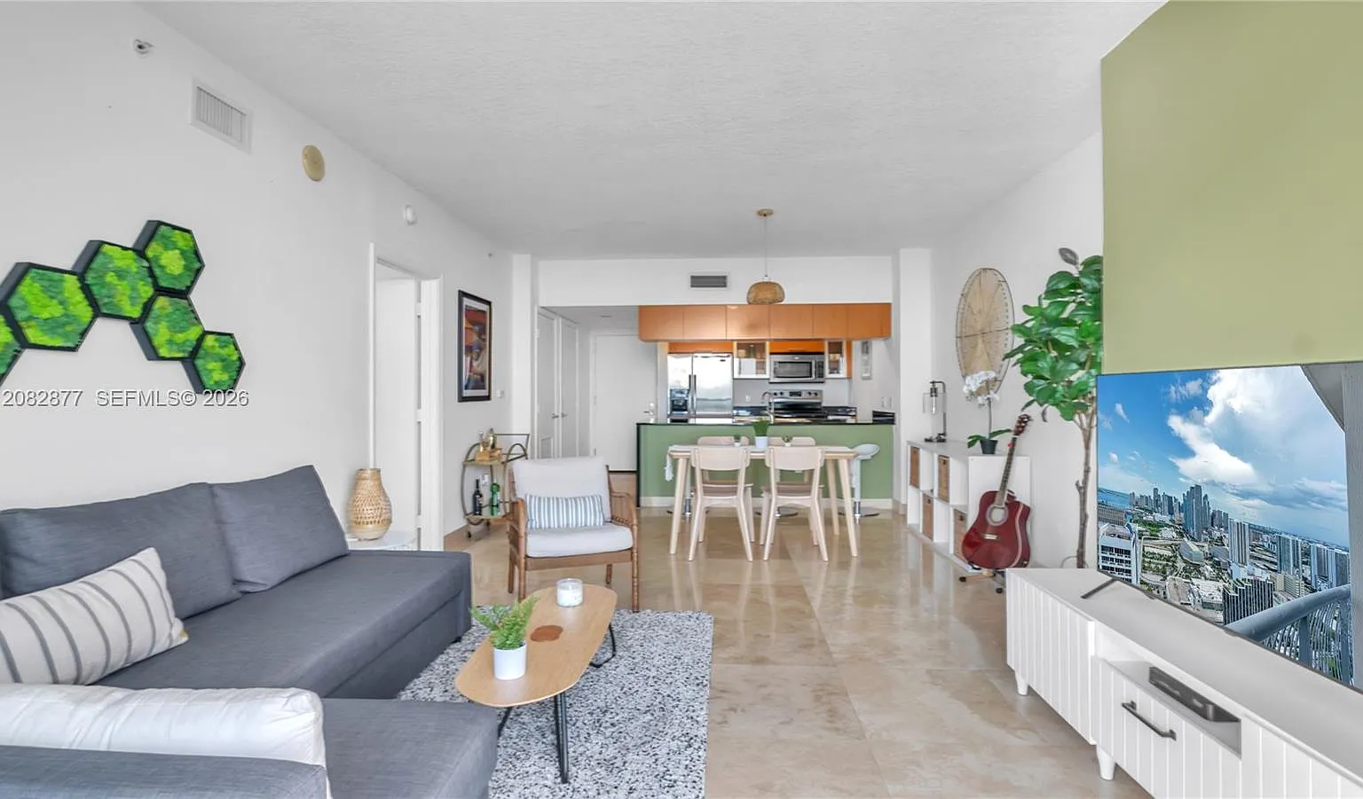 Opera Tower Condo — Photo 4