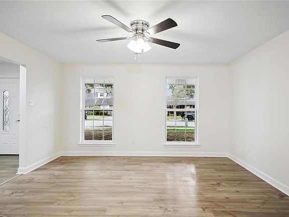 5th image of 3720 Plymouth Pl