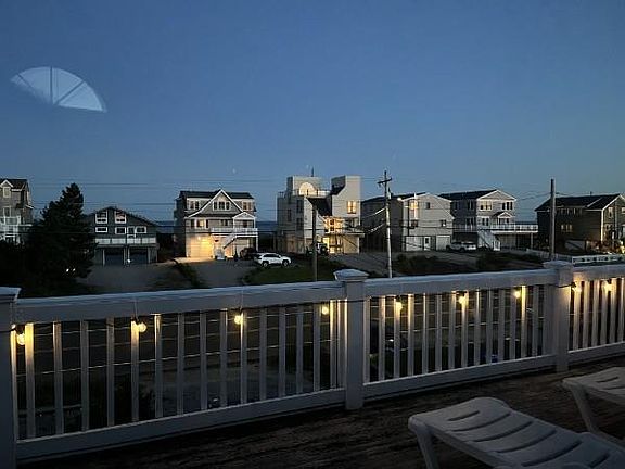 4th image of 432 Atlantic Ave