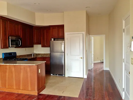 Rented by Sunrise Real Estate | media 40