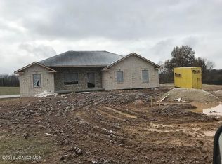 6720 Pine Ridge Rd, Jefferson City, MO 65101