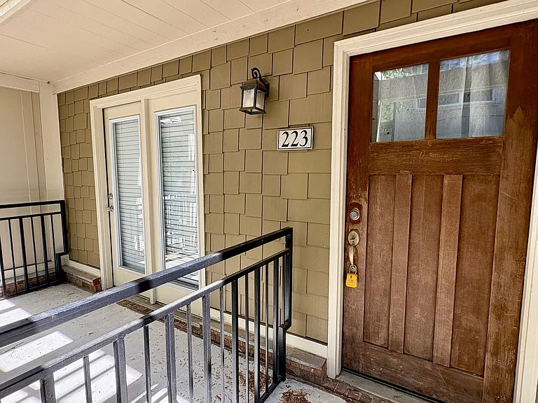 833 Old Greenville Hwy #223 — Photo 3