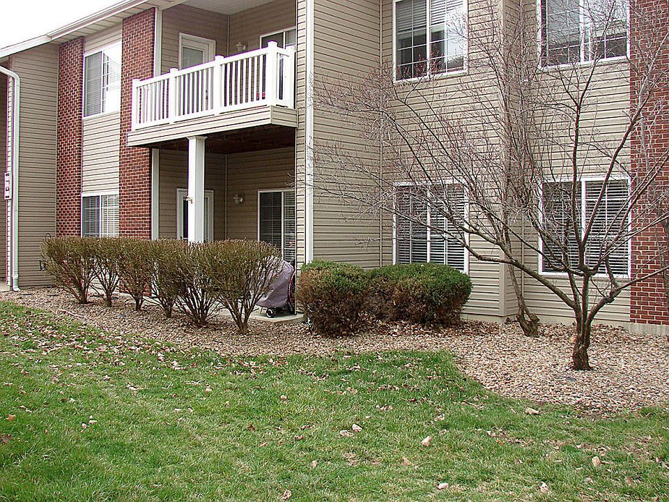 2nd image of 3800 Saddlebrook Pl Unit U-802