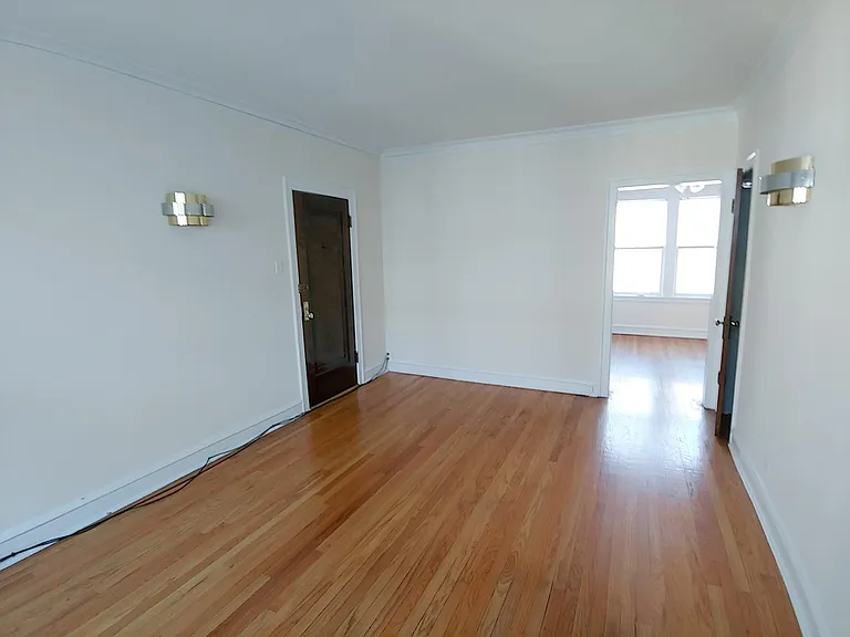 4353 W Parker Ave #2S — Photo 5