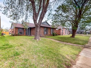 9315 Dumfries Dr, Dallas, TX 75227
