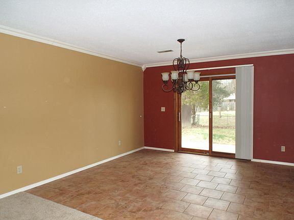 5th image of 2116 W Sunset Dr