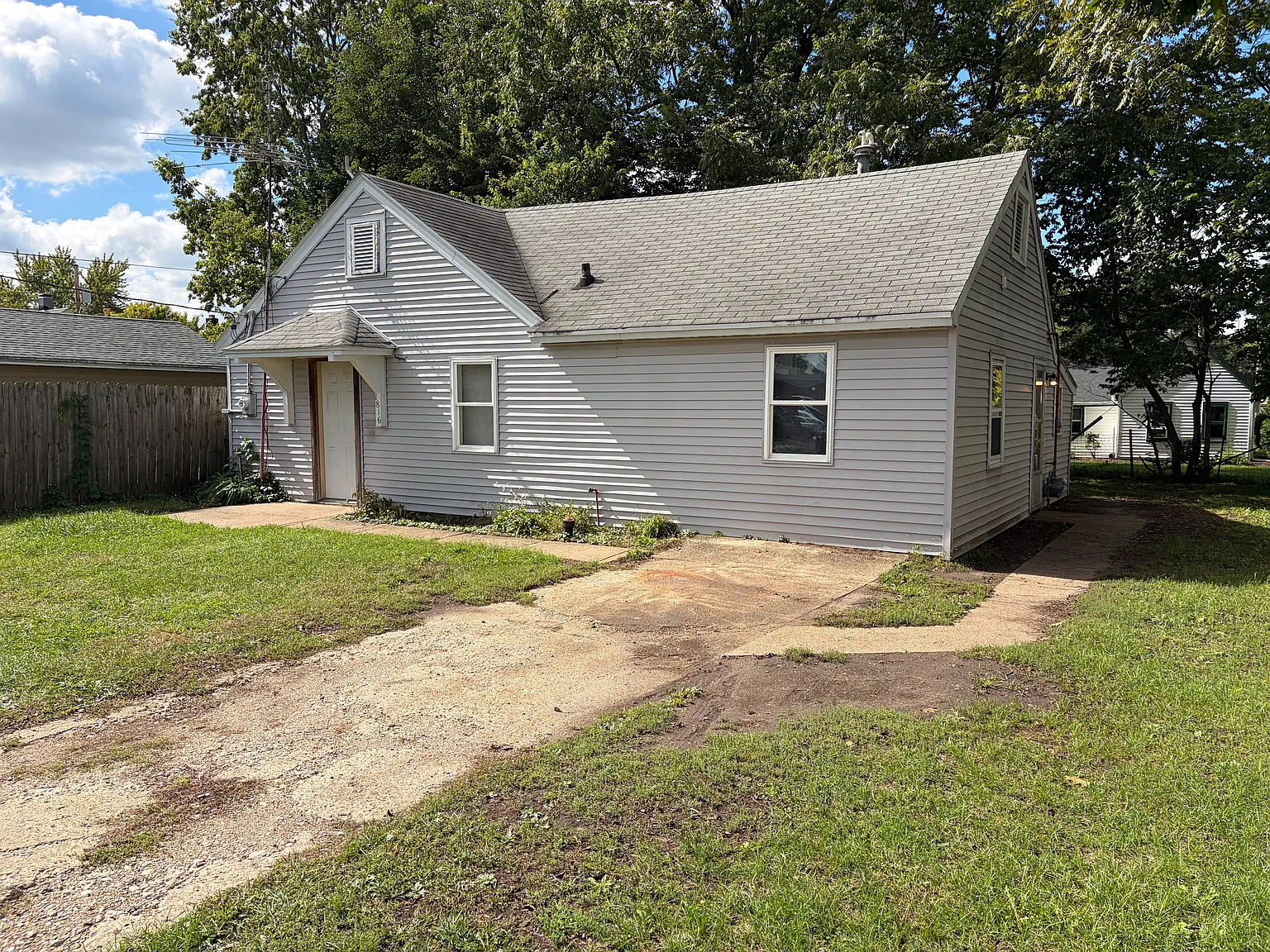 2 bed, 852 sqft, $1,250 — Photo 2