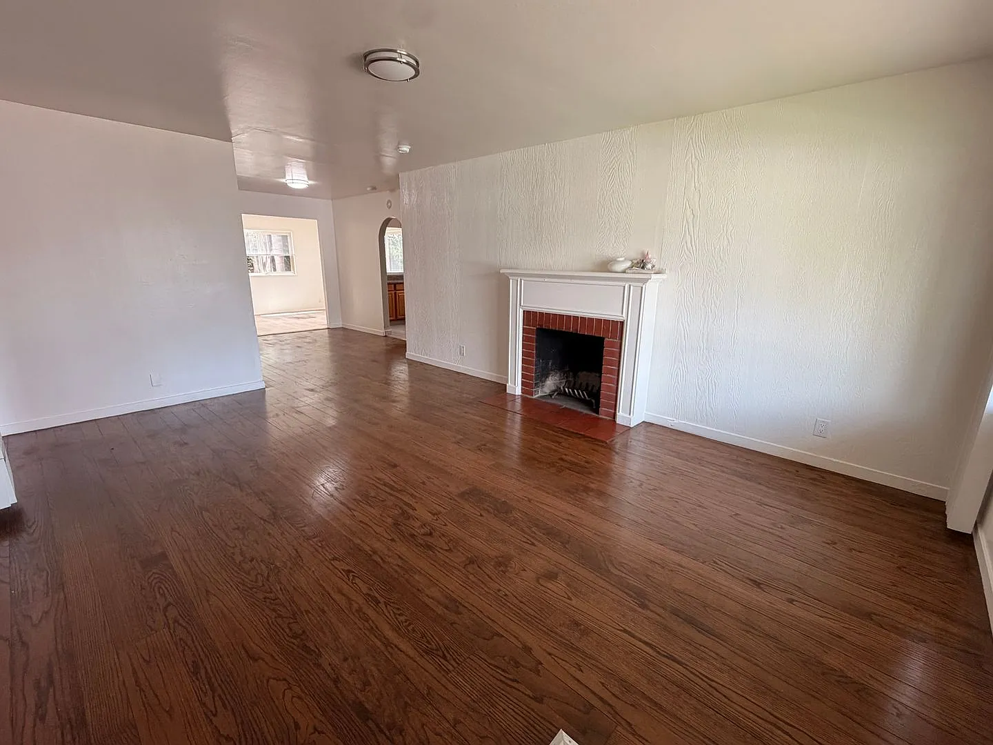 Must See! Beautiful 3 Bedroom 2 Bath Home In Hayward Ca — Photo 3