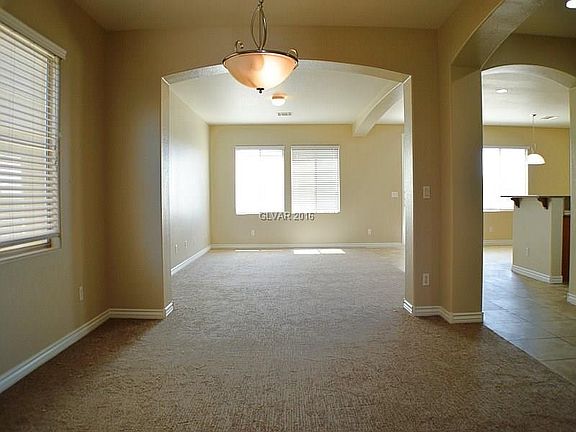 5th image of 233 Delighted Ave