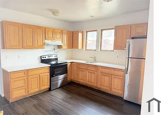 4 bed, 1420 sqft, $2,800 — Photo 1