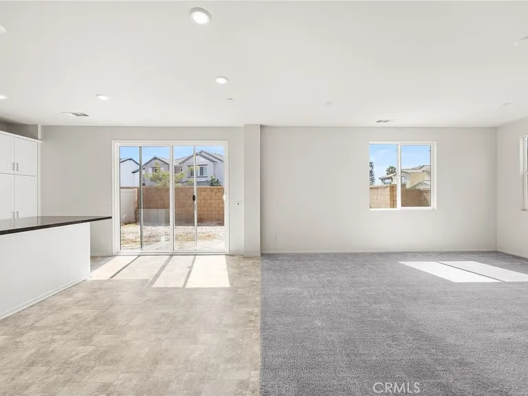 1820 Julie Dr — Photo 6