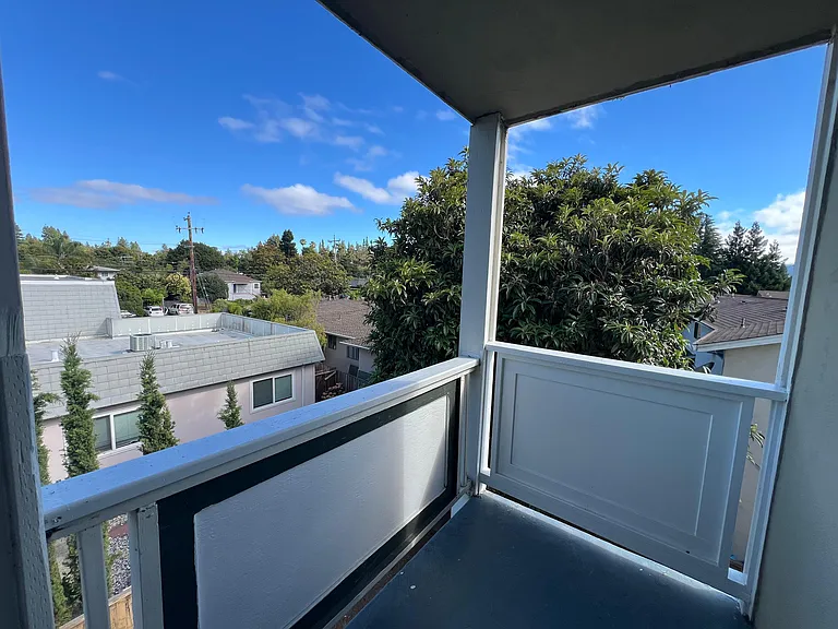 303 Ulmer Ct #10 — Photo 23
