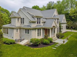 2 Decatur Ln, Wayland, MA 01778