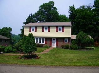 775 Wyngold Dr, Pittsburgh, PA