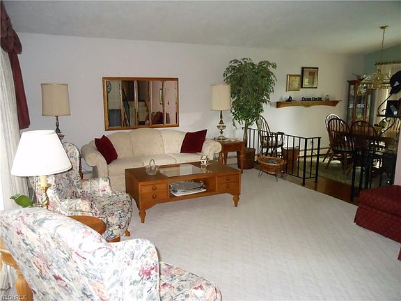 2nd image of 899 Martindale Dr