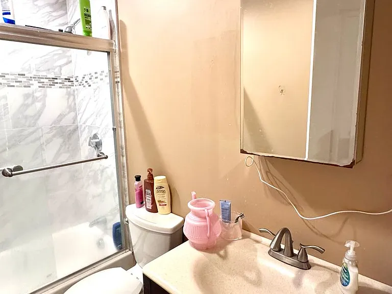 28 Lothian Rd #2 — Photo 8