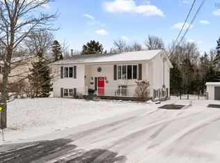 48 Huckleberry Ln, Colchester, NS B2N 6K2