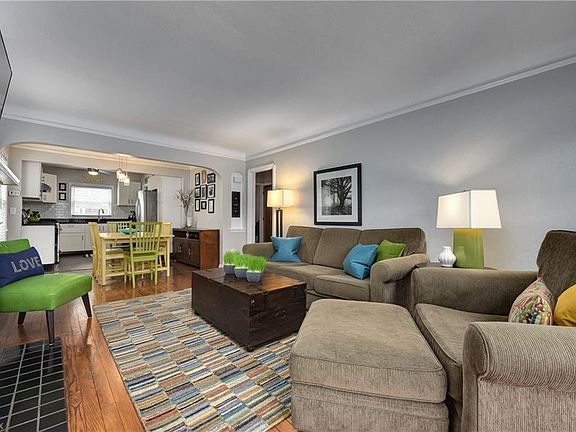 3rd image of 4236 W 214th St