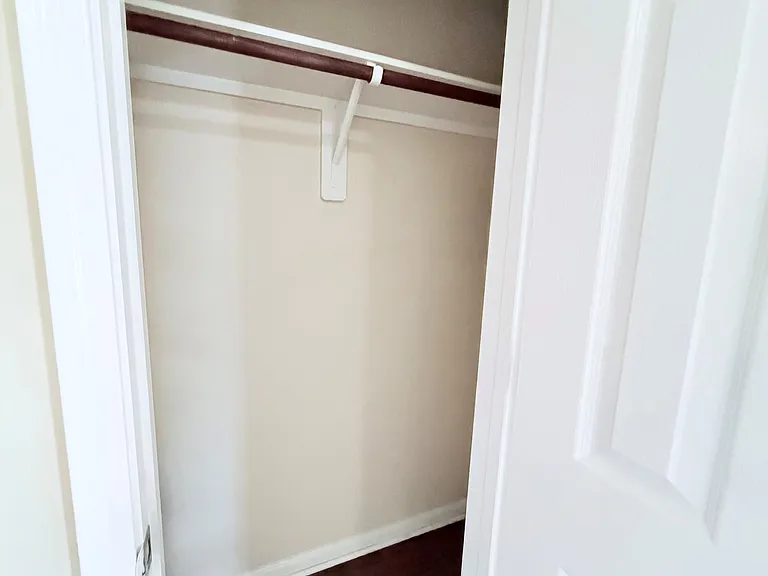 7403 Bering Landing Dr — Photo 33