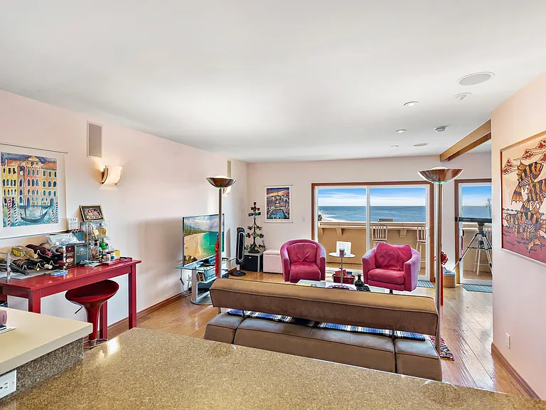 234 Cliff Dr #14 — Photo 7